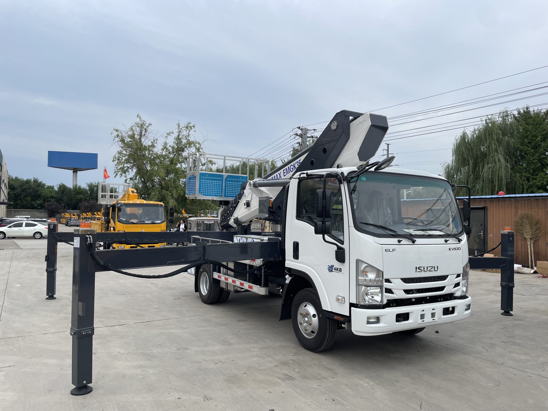 Master Loader Crane Maintenance: 6 Tips to Extend Service Life